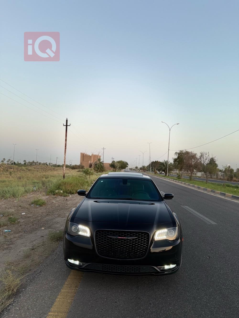 كرايسلر 300